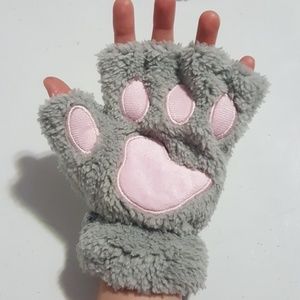 Grey gray paw furry fur fleece warm winter Gloves